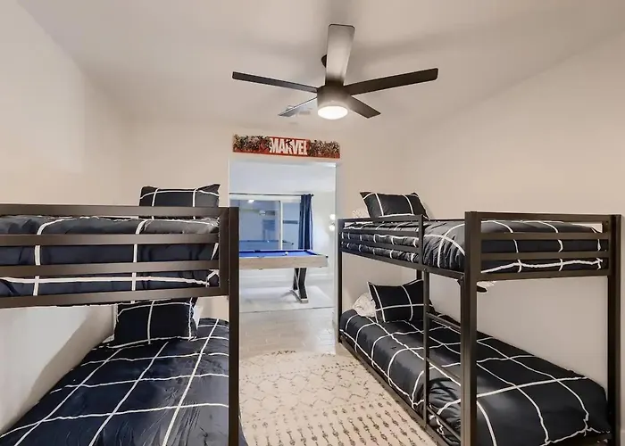 Holiday home Peaceful Family Friendly 4 Bedroom With Pool